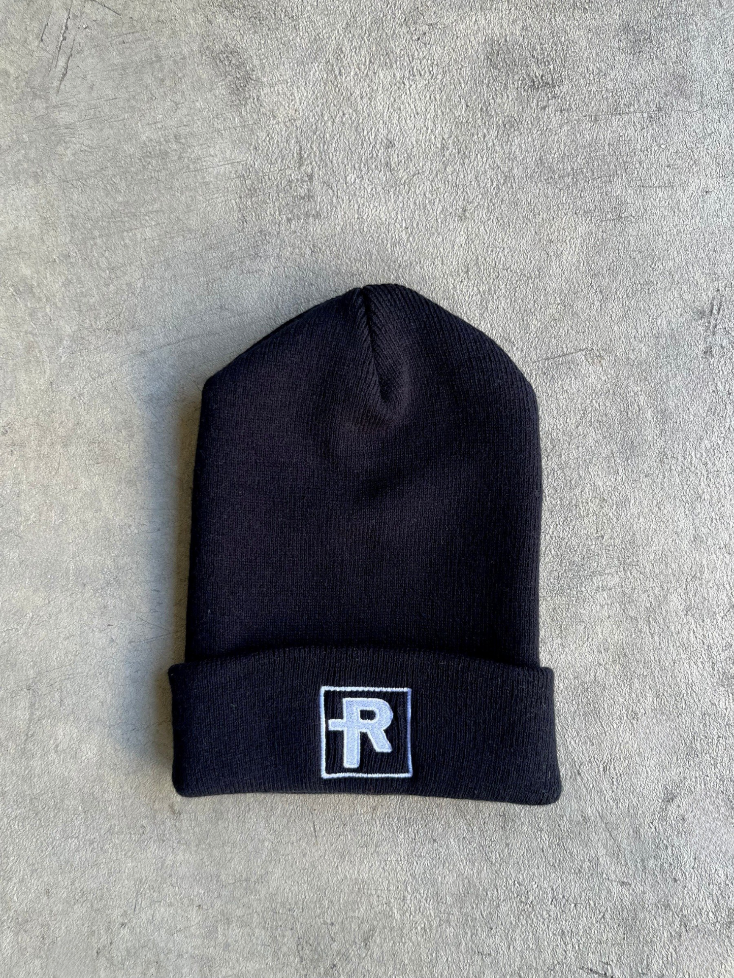 Remnant's beanie (Black)